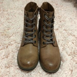 NWT Cat & Jack Brown Boots 🥾